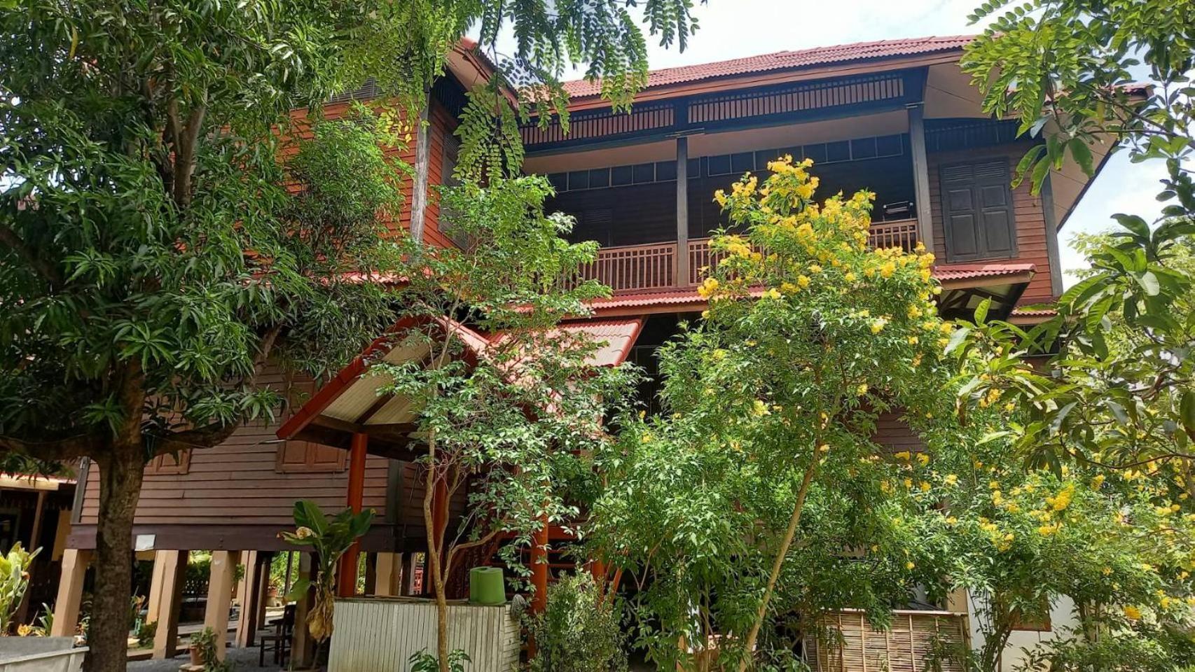 Baan Lotus Guest House Ayutthaya Exteriér fotografie