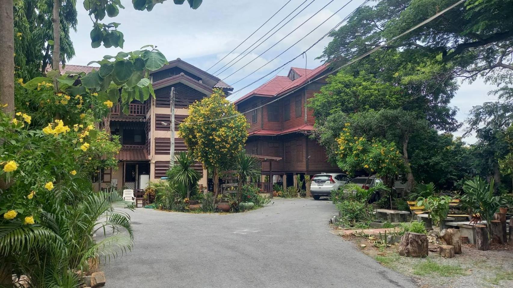 Baan Lotus Guest House Ayutthaya Exteriér fotografie